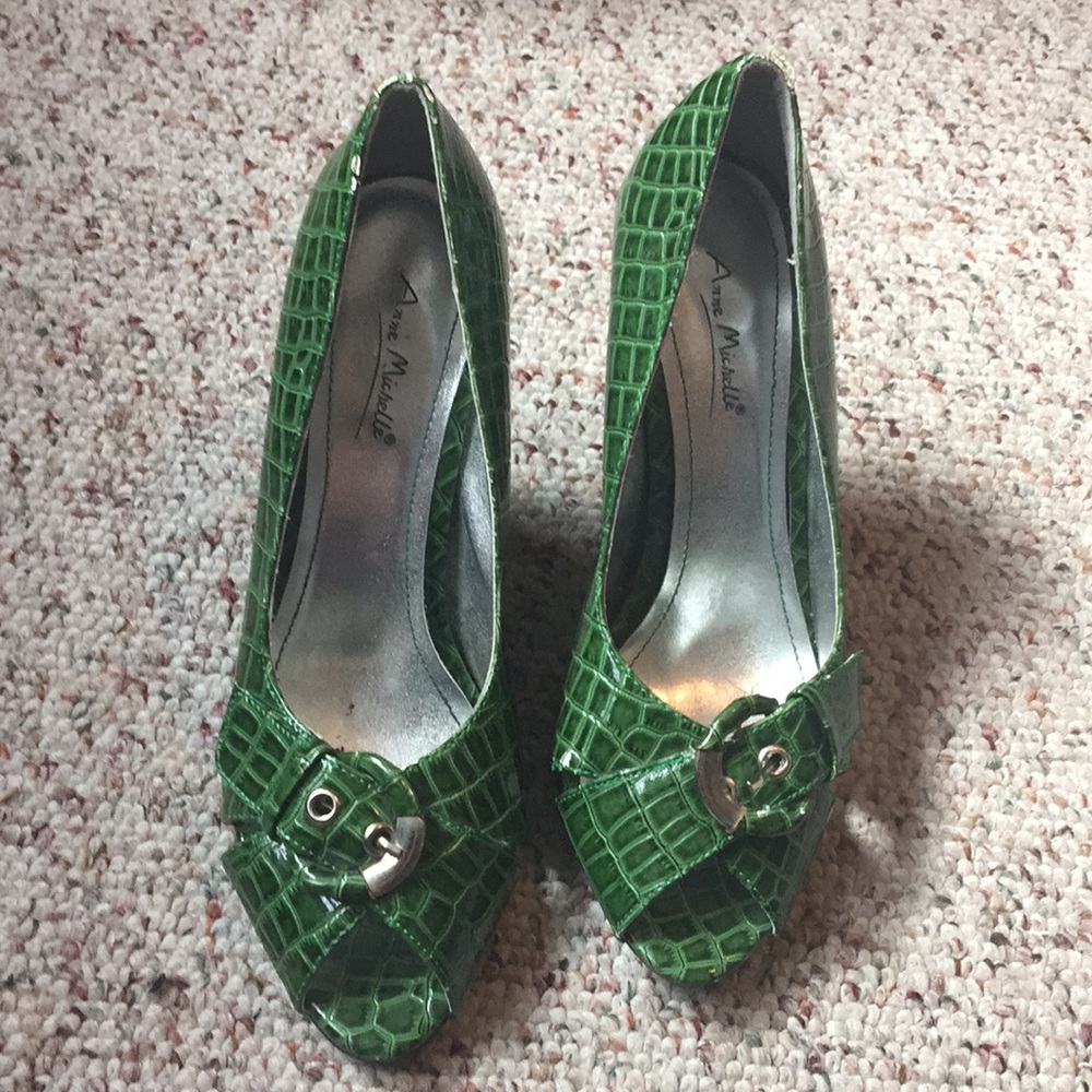 Green Anne Michelle Heels